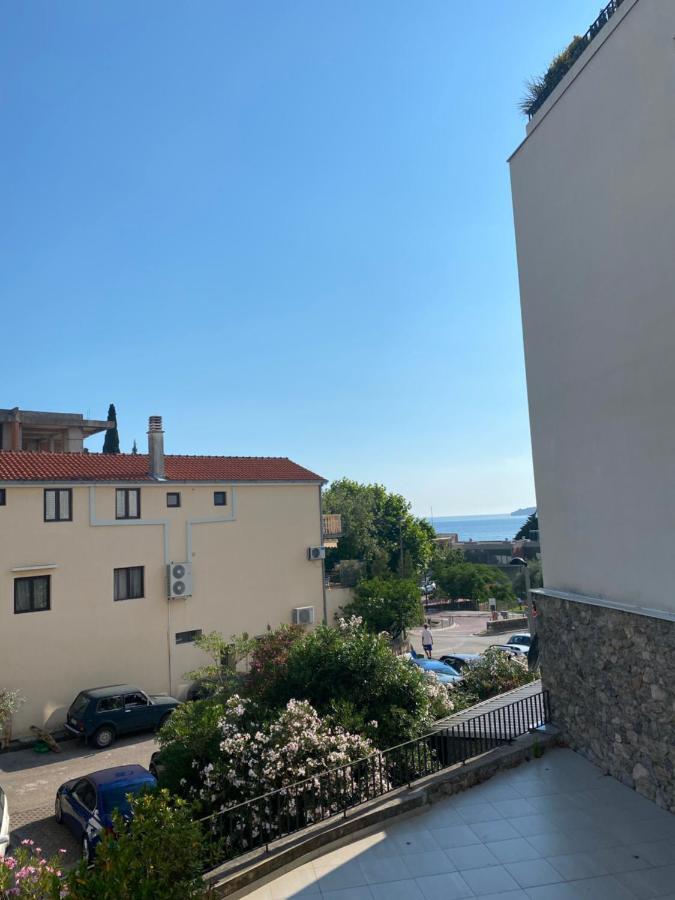 Przno Apartman White Star Apartment Exterior foto